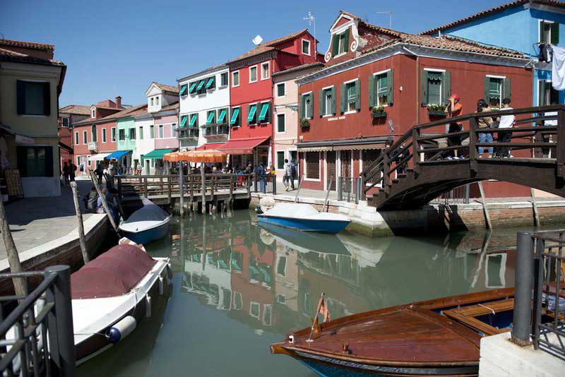 Italien, Lagune von Venedig: Burano mit dem Hausboot erkunden