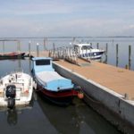 Hausboot-Anleger in der Lagune Marano-Grado