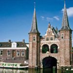 Sneeker Tor: Führerscheinfreie Hausboote mieten in Holland / Niederlande