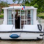 Hausbooturlaub mit einer Locaboat, Pénichette 1120 R, Außenansicht