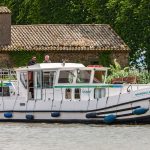 Hausboote buchen, Penichette 1400 FB von Locaboat, Außenansicht